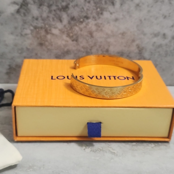 Louis Vuitton Beautiful Gold Bracelet✨️ - Picture 8 of 10